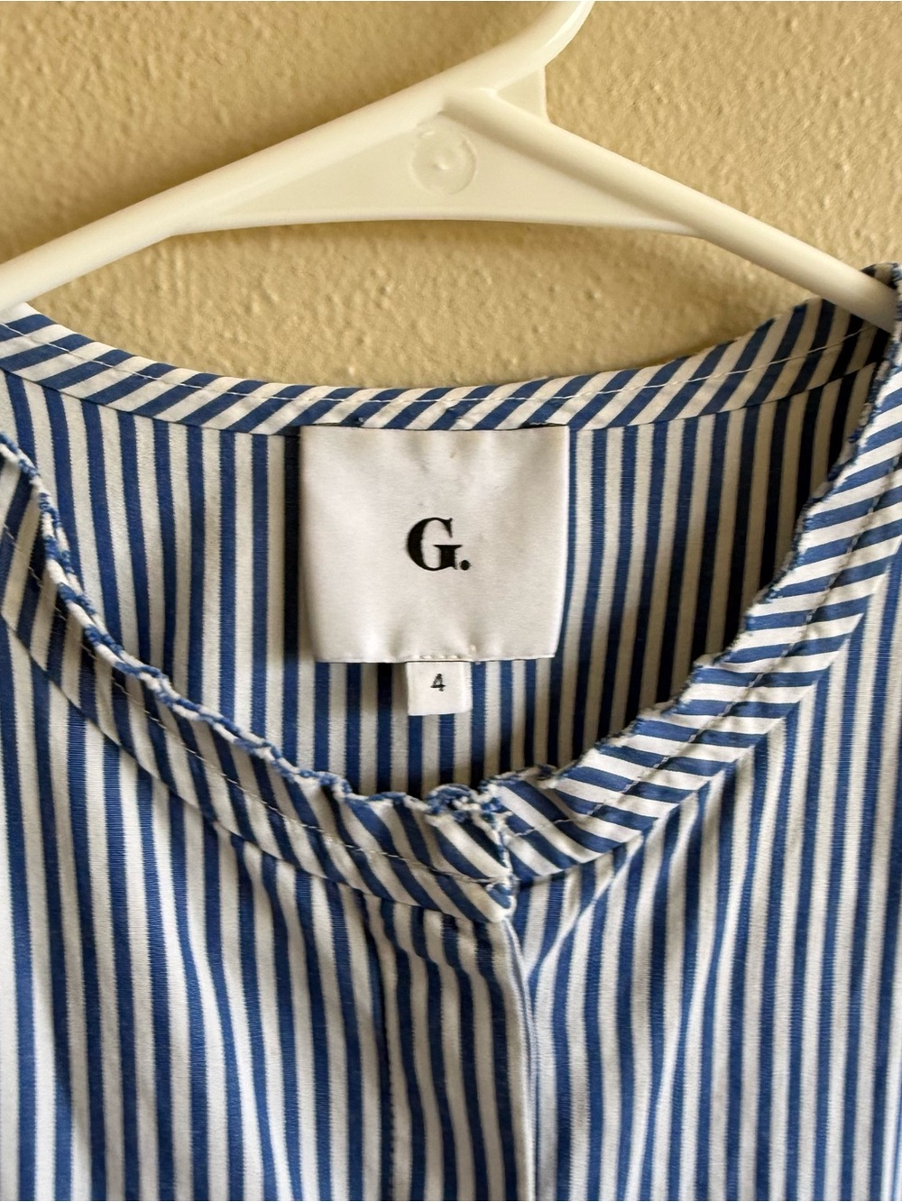 G Label Striped Puff Ruffle Blouse - Picture 8 of 11
